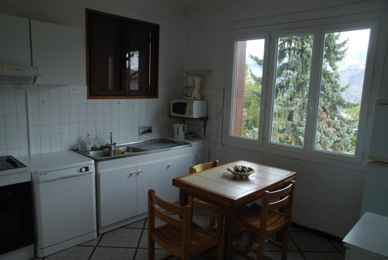 Spacious Home At The Heart Of Saint Ismier المظهر الخارجي الصورة